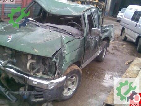Nissan Pick-up Kabin çıkma parça