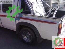 Nissan Pick-up çıkma parça