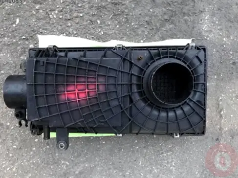 Nissan Primera Hava Filtresi Kutusu çıkma parça