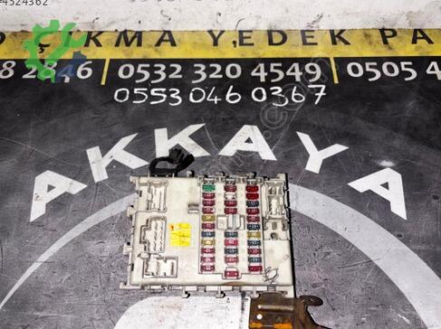 Nissan Primera Sigorta Kutusu çıkma parça