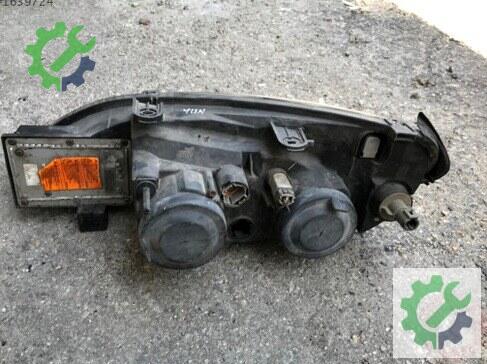 Nissan Primera Sağ Ön Far 2000-2001 çıkma parça