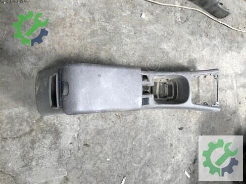 Nissan Primera Orta Konsol 2000-2001 çıkma parça