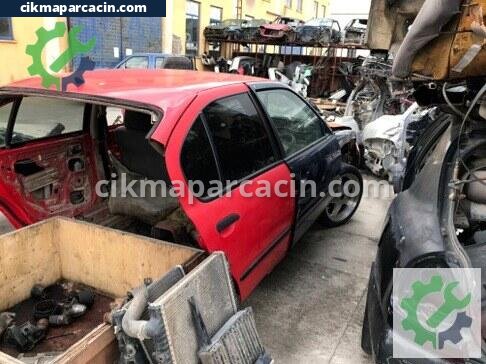 Nissan Primera Sağ Arka Kapı çıkma parça