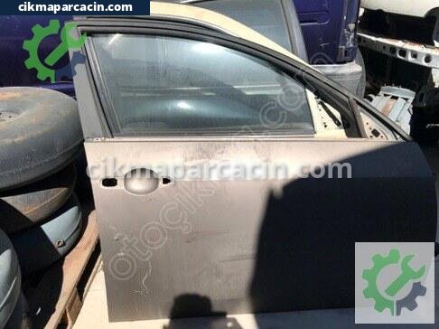 Nissan Primera Sağ Ön Kapı çıkma parça