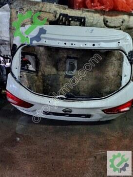 Nissan Qashqai Bagaj Kapağı çıkma parça