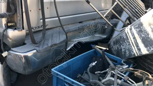 Nissan Skystar Arka Tampon 2003-2011 çıkma parça