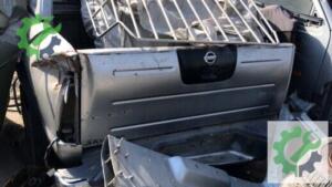 Nissan Skystar bagaj kapağı