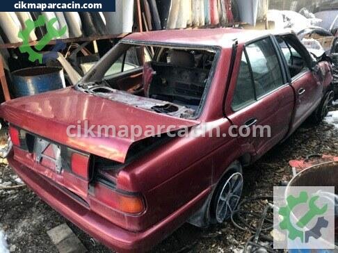 Nissan Sunny Stop Lambası çıkma parça