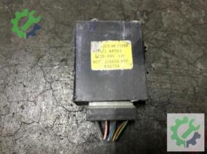 Nissan Vanetta Silecek Role 28511-68R00
