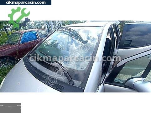 Mercedes-Benz A Serisi Ön Cam çıkma parça