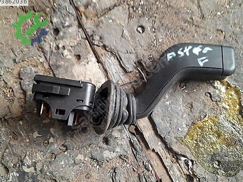 Opel Astra Silecek Kolu çıkma parça