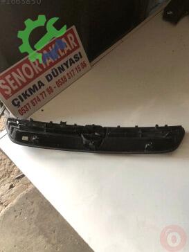 Opel Astra Ön Panjur 90588120 çıkma parça