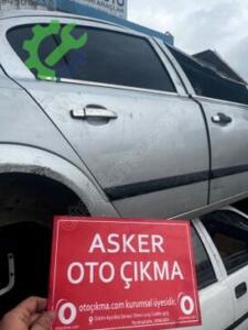 Opel Astra H sedan sağ arka kapı gri renk