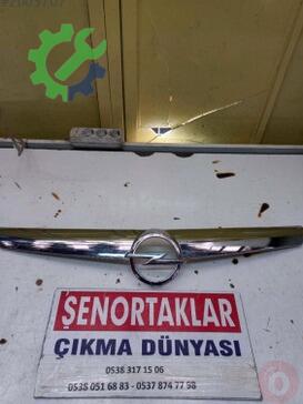 Opel Astra Ön Panjur çıkma parça