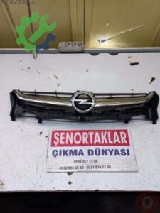 OPEL ASTRA J MAKYAJLI KASA ORJİNAL ÖN PANJUR ÇITASI