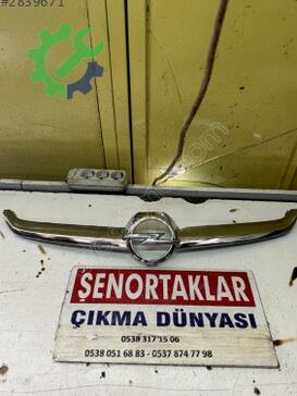 Opel Astra Ön Panjur çıkma parça