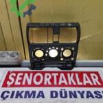 OPEL CORSA B ORJİNAL ORTA DİFÜZÖR VE KLİMA DÜĞME ÇERÇEVESİ