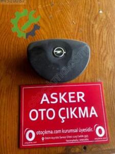 Opel Corsa Direksiyon Simidi çıkma parça