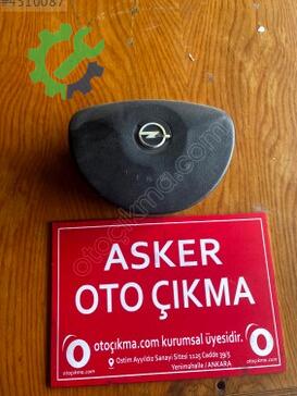 Opel Corsa Direksiyon Simidi çıkma parça