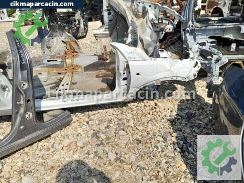 Opel Corsa Oto Teybi çıkma parça