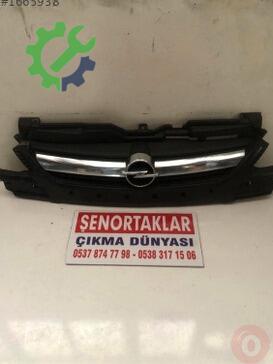 Opel Corsa Ön Panjur çıkma parça