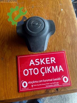 Opel Corsa Direksiyon Simidi çıkma parça