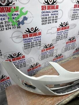 Opel Corsa Ön Tampon 13285996 çıkma parça