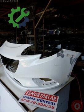 Opel Corsa Ön Tampon 39003567 çıkma parça