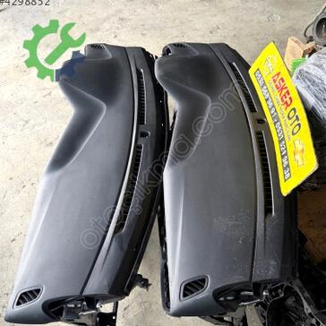 Opel Corsa Göğüs çıkma parça