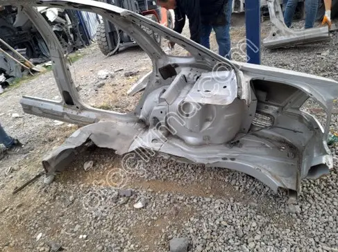 Opel Vectra Sağ Şasi çıkma parça