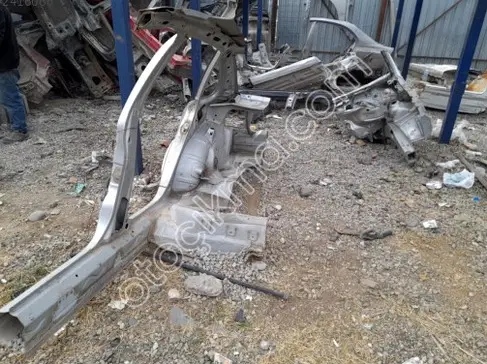 Opel Vectra Sağ Şasi çıkma parça