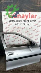 OPEL VECTRA B SAĞ ÖN KAPI