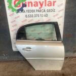 OPEL VECTRA C SAĞ ARKA KAPI