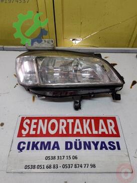Opel Zafira Sağ Ön Far çıkma parça