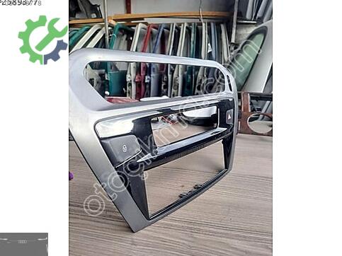 Peugeot 301 Orta Konsol 9676343977 çıkma parça
