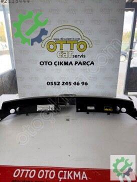 Volkswagen Tiguan Ön Panjur 5NA853651K çıkma parça
