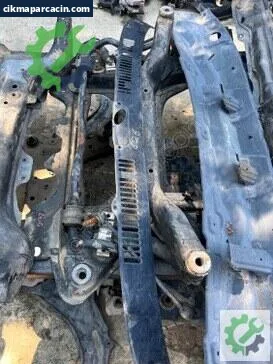 Mazda 626 Ön Cam Izgarası çıkma parça