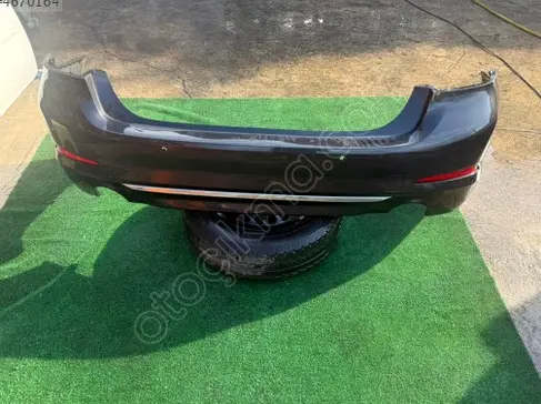 BMW 3 Serisi Arka Tampon çıkma parça