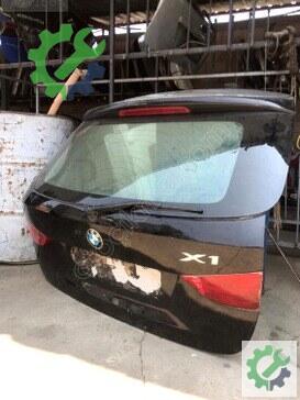 BMW X1 Bagaj Kapağı çıkma parça
