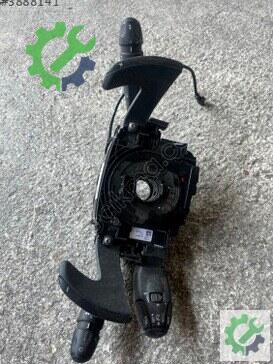 Citroen Berlingo Sinyal Kolu çıkma parça