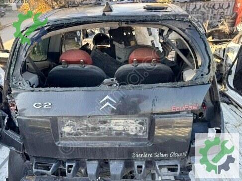 Citroen C2 Bagaj Kapağı çıkma parça