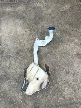 Citroen C2 Cam Suyu Deposu çıkma parça