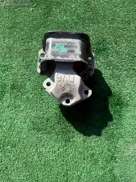 Citroen C4 Motor Takozu çıkma parça