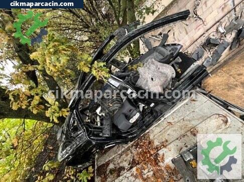 Citroen C4 Sağ Arka Çamurluk çıkma parça