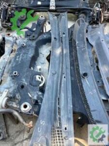 Çıkma Orijinal Ön Cam Izgarası Citroen C5