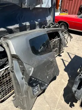 Dacia Lodgy Sağ Arka Çamurluk çıkma parça