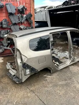 Dacia Lodgy Sağ Arka Çamurluk çıkma parça