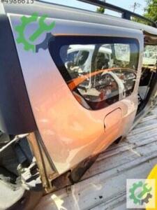Çıkma Orijinal Sağ Arka Çamurluk Dacia Logan Kesme