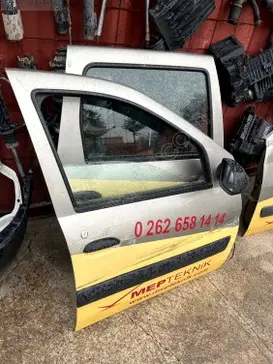 Dacia Logan Sağ Ön Kapı çıkma parça
