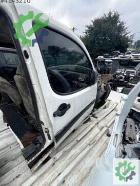 Fiat Doblo Sağ Ön Kapı çıkma parça